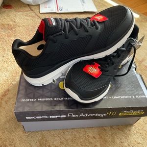 Sketchers flex light advantage 4.0 Men’s size 8.5W NIB!!